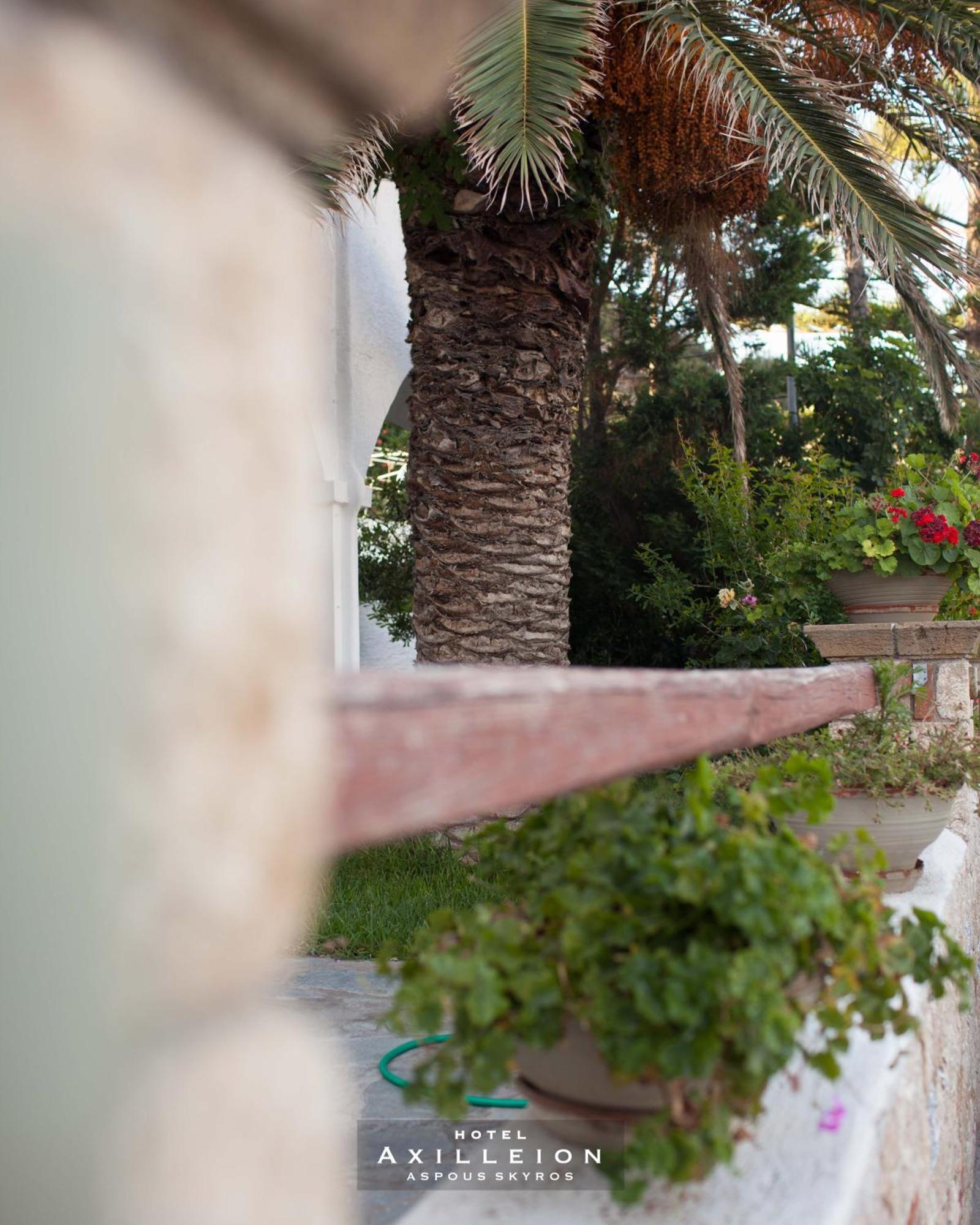 Achilleion Hotel Skyros Exterior photo