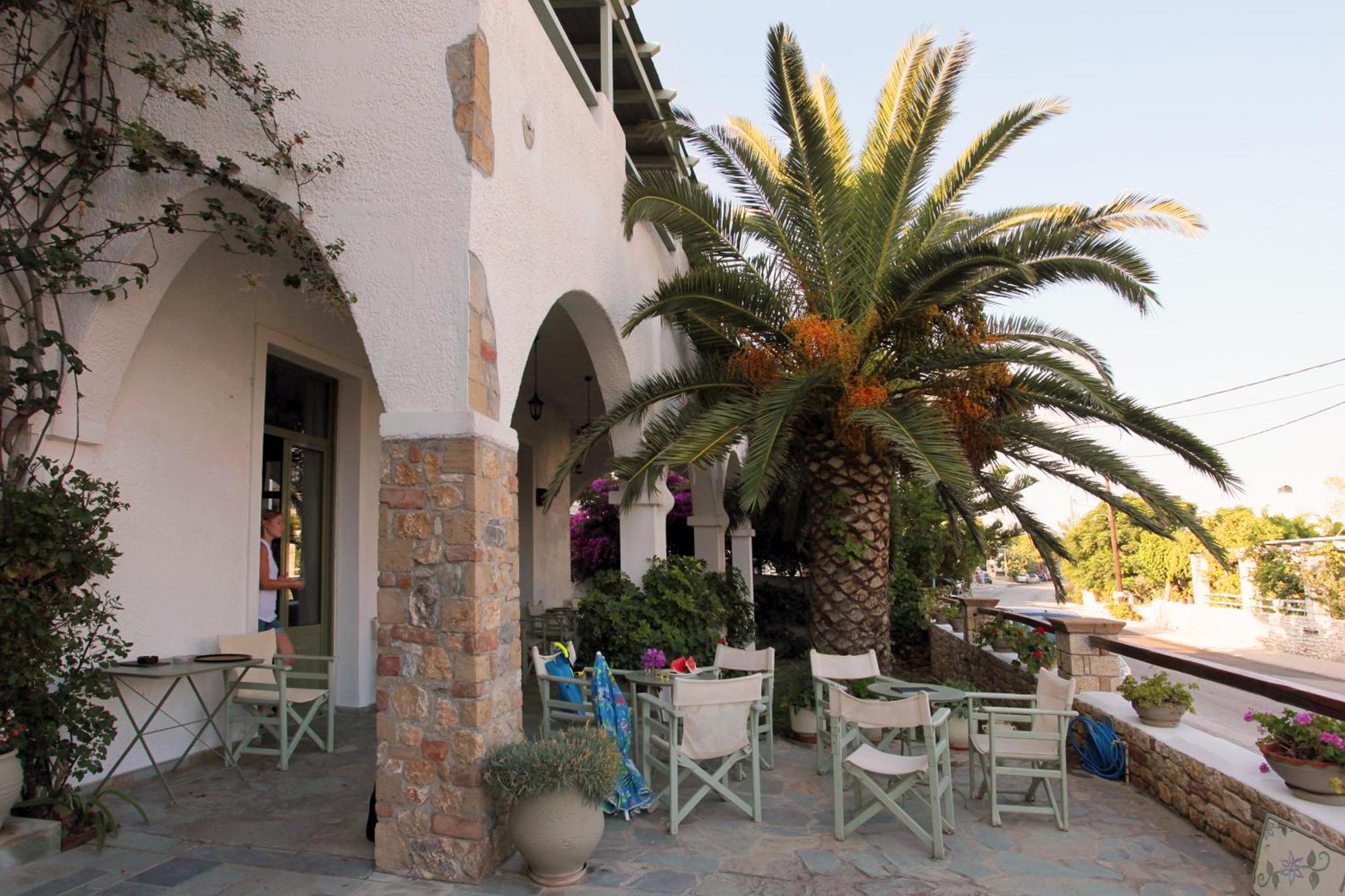 Achilleion Hotel Skyros Exterior photo